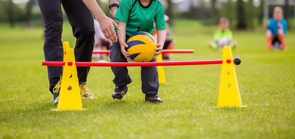 [网球]纳达尔重返网球场