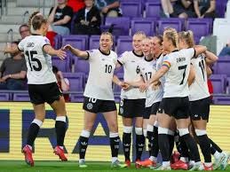 落后28分不下场！单节12次出手，就为了刷到20分！亚历山大太丢人